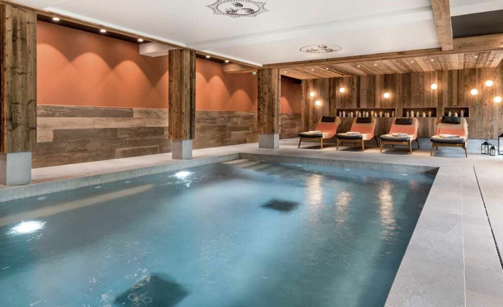 Auberge d'Aillon et d'Ailleurs, the pool