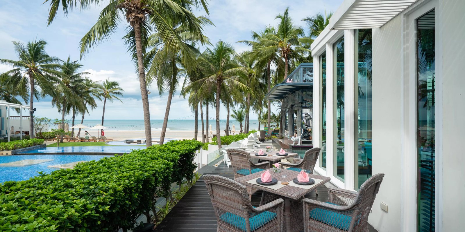 InterContinental Hua Hin Resort by IHG, at the table