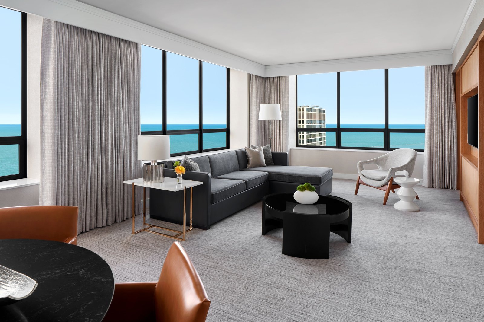 The Ritz-Carlton, Chicago — rooms