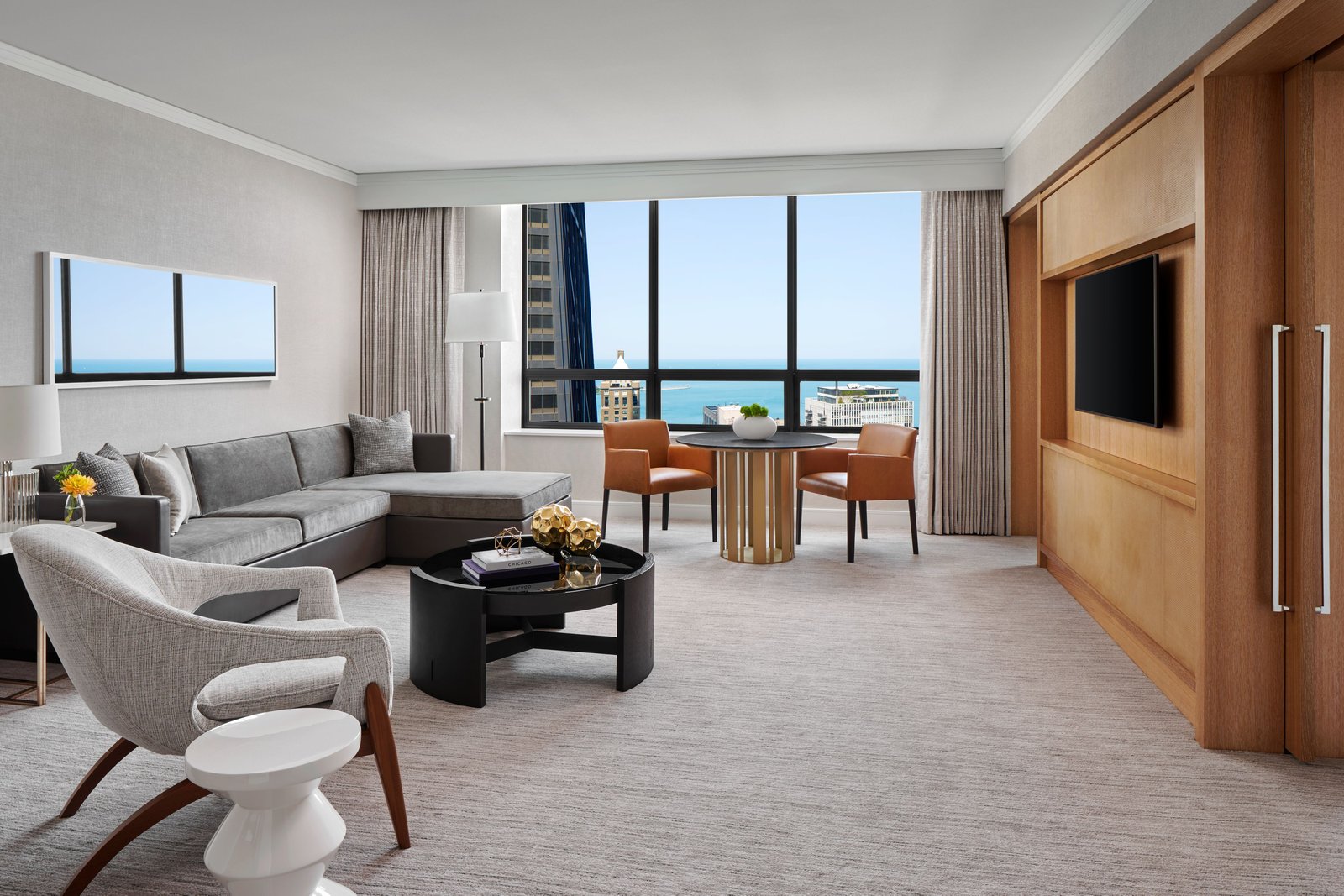 The Ritz-Carlton, Chicago — rooms