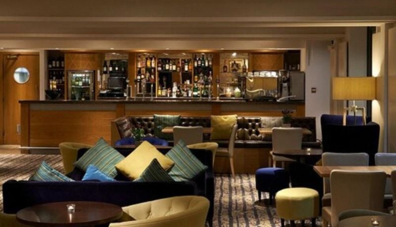 Foxhills Country Club – Golf Club & Resort, at the table