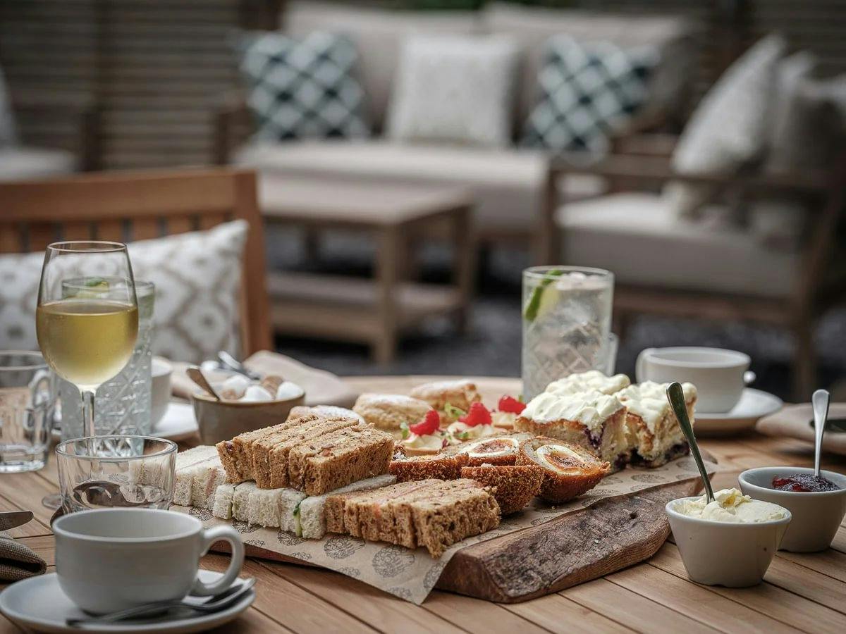 Painswick Hotel, at the table