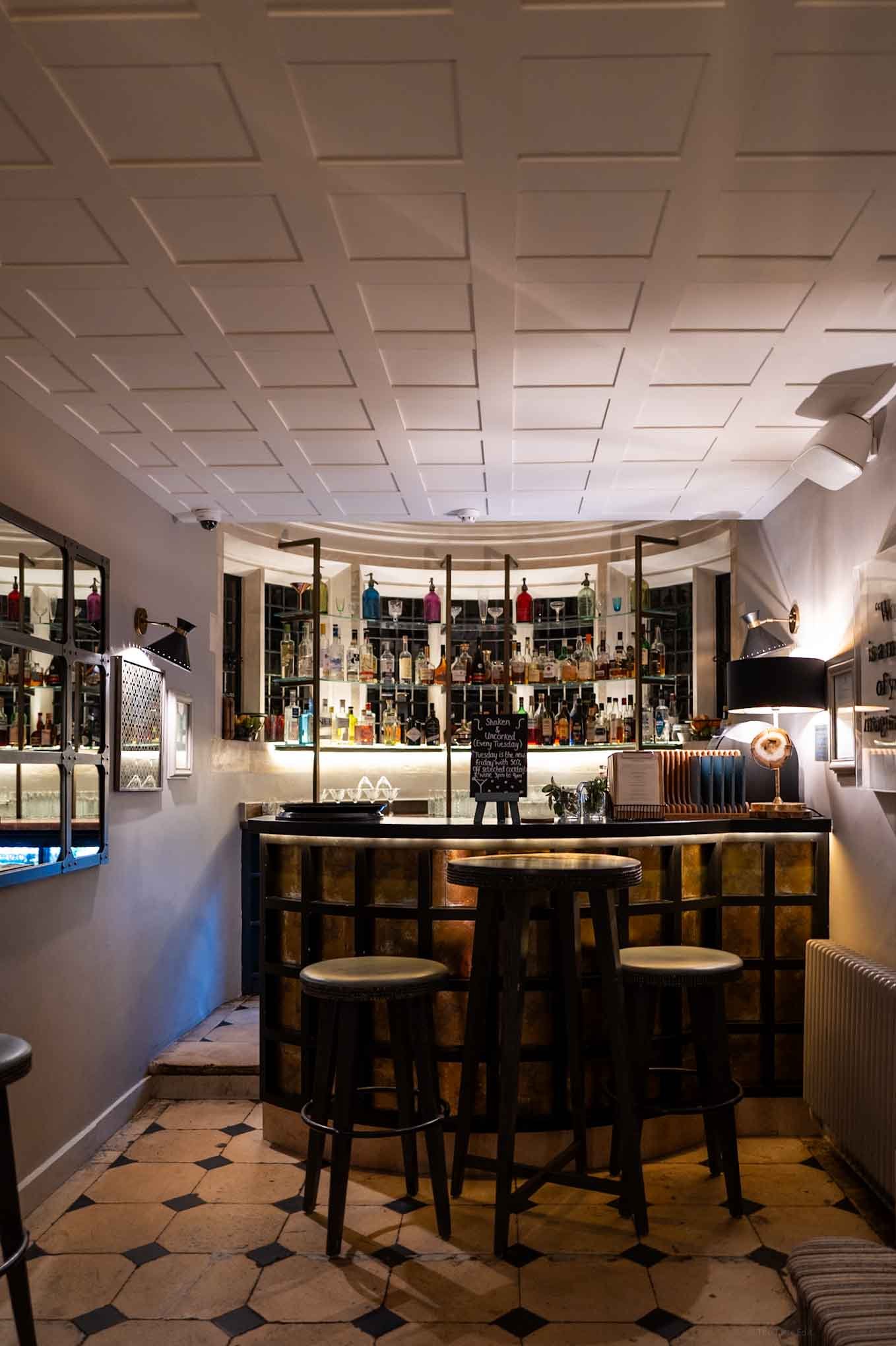 Painswick Hotel, the bar
