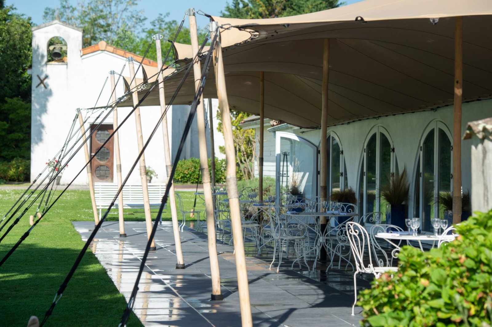 Domaine de Larchey, at the table