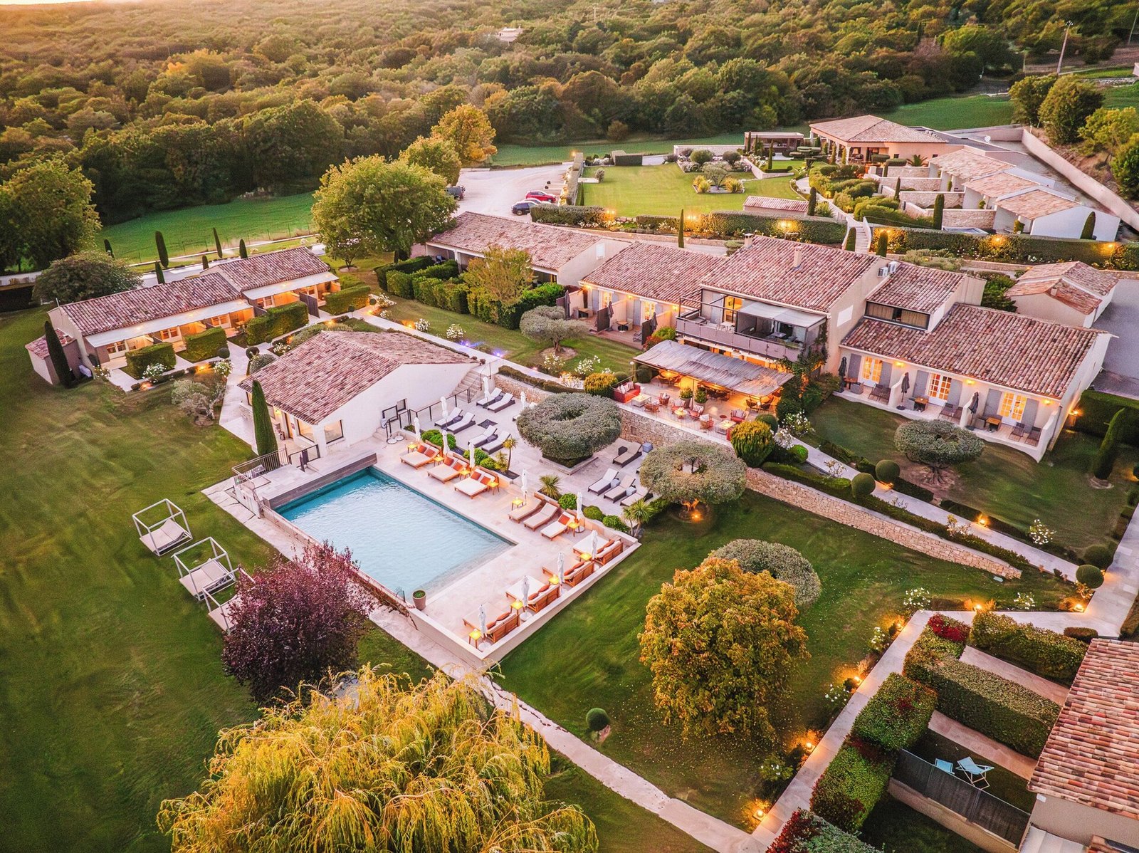 Hôtel La Bastide Saint Georges, the pool