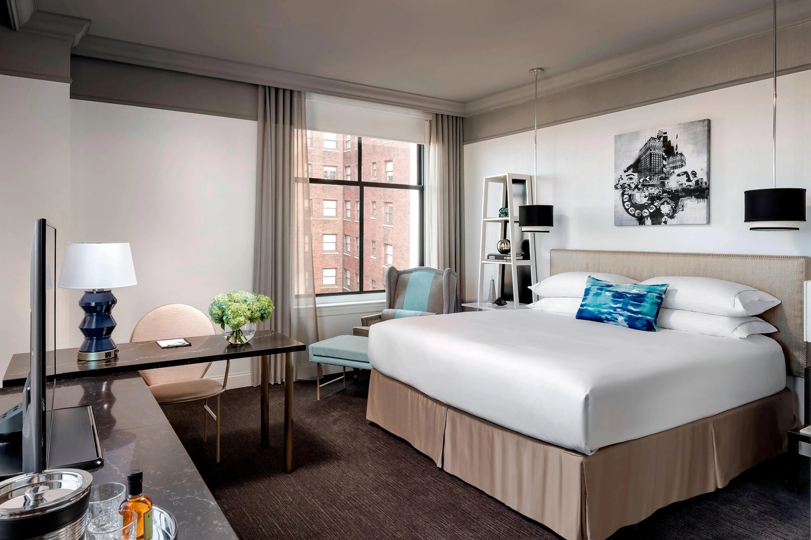 The Blackstone Autograph Collection — rooms