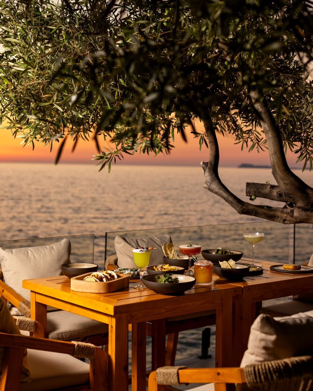 Maritim Marina Bay Resort SPA & Casino, at the table