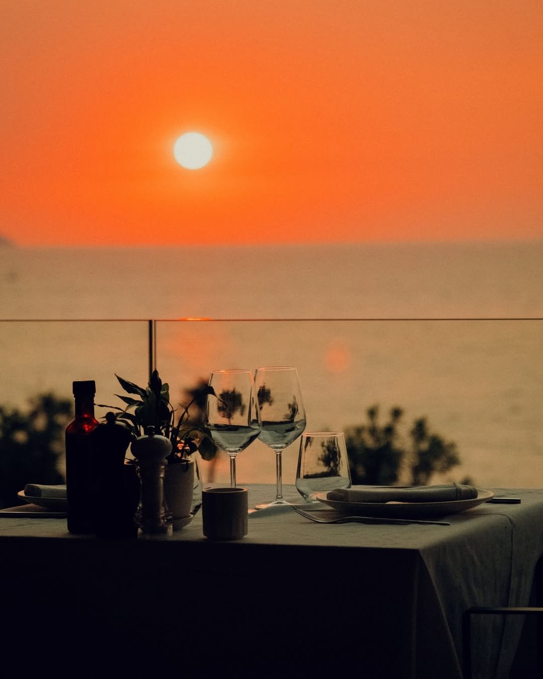 Maritim Marina Bay Resort SPA & Casino, at the table