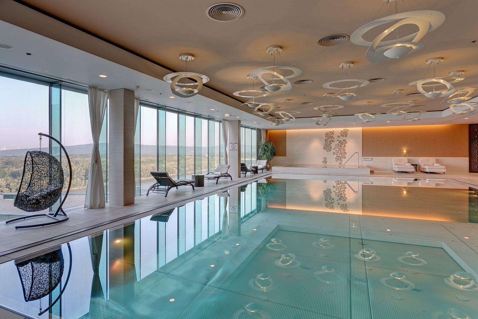 Grand Hotel River Park, a Luxury Collection Hotel, Bratislava, the pool