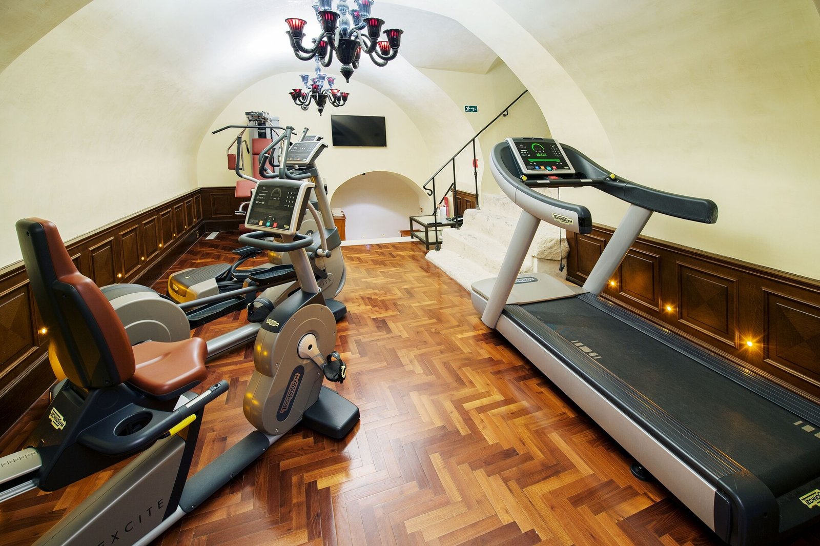Hotel Arcadia, gym and spa suite