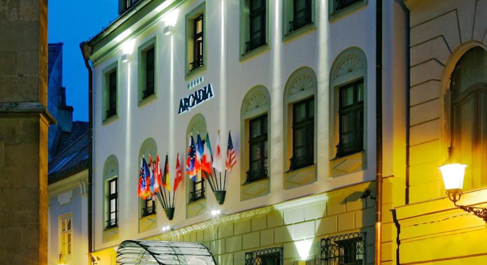 Hotel Arcadia, how it began