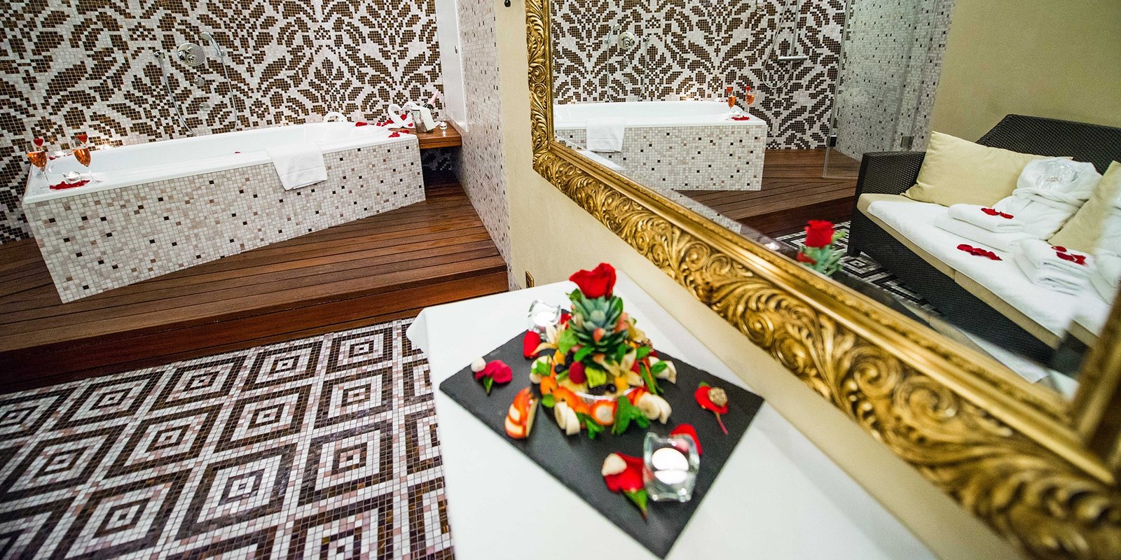Hotel Arcadia, gym and spa suite