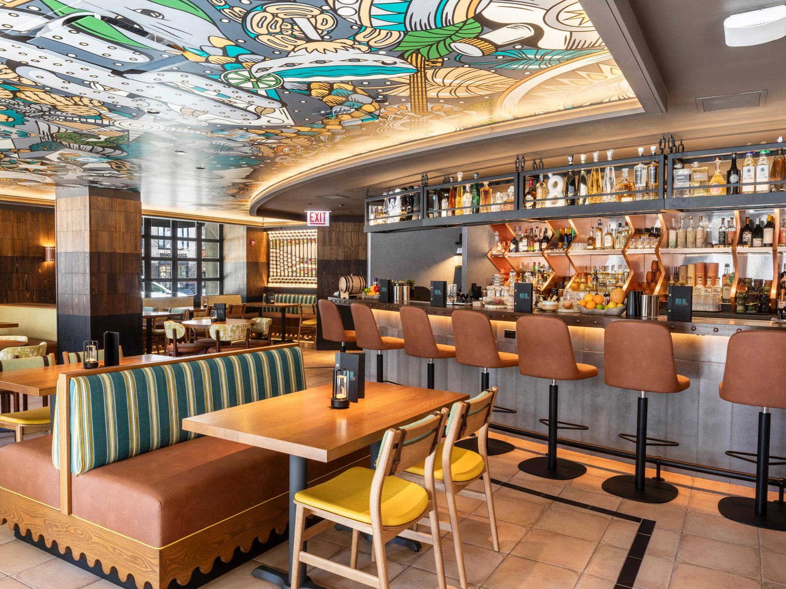 InterContinental Chicago Magnificent Mile — eat & drink