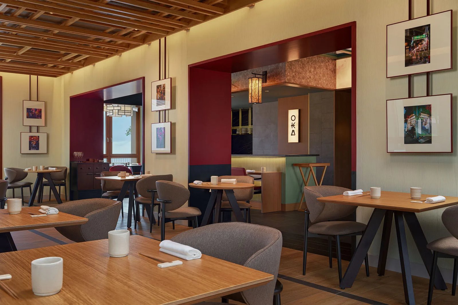 Gran Hotel Taoro, at the table