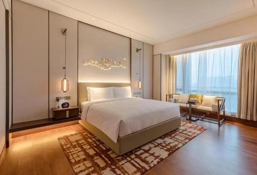 Hualuxe Beijing Xinan