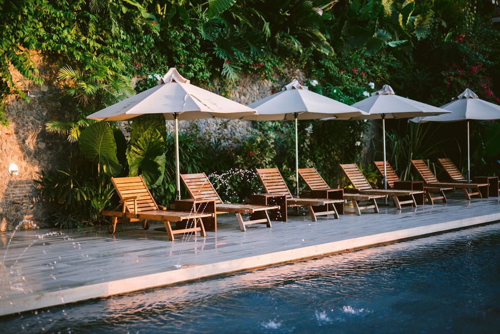 Maremegmeg Beach Club, the pool
