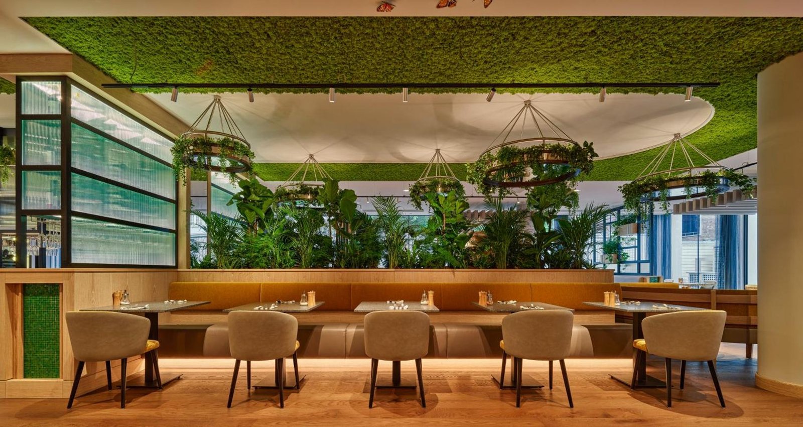 voco the Hague by IHG, botanica kitchen bar & lounge