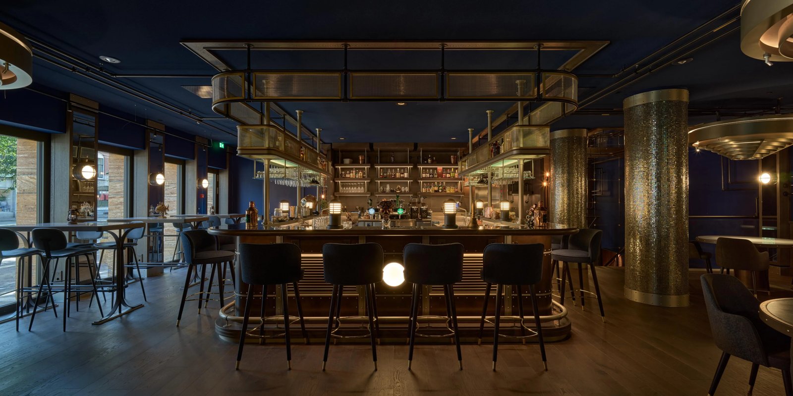 voco the Hague by IHG, ultramarijn wonderbar