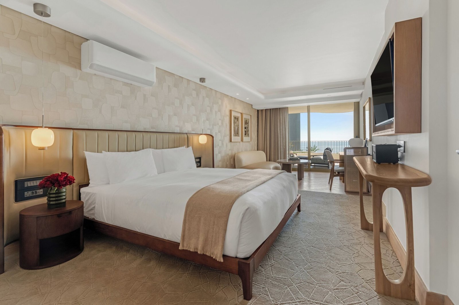The Cole, rooms