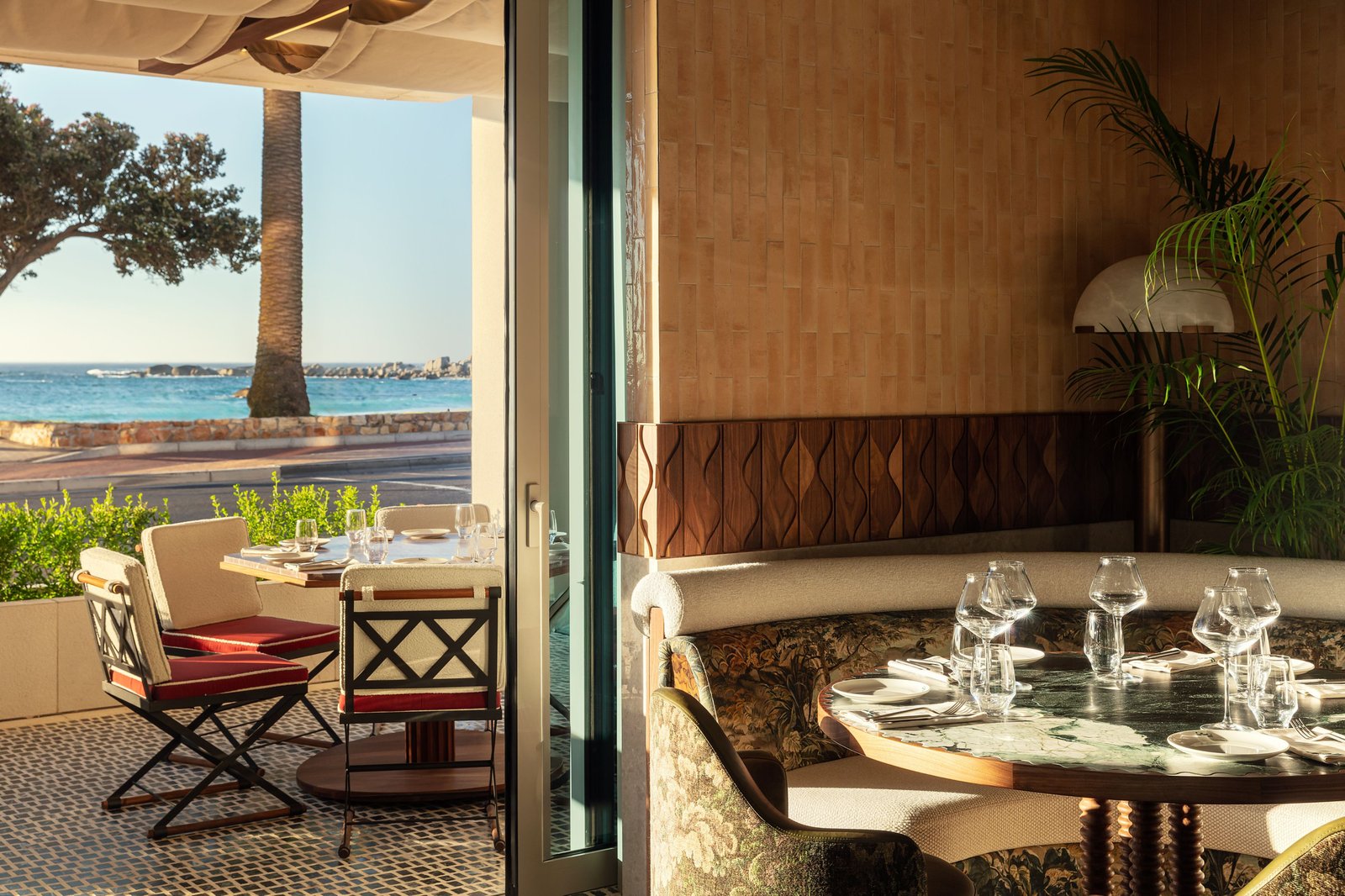 Morea House, Autograph Collection, omri restaurant & bar