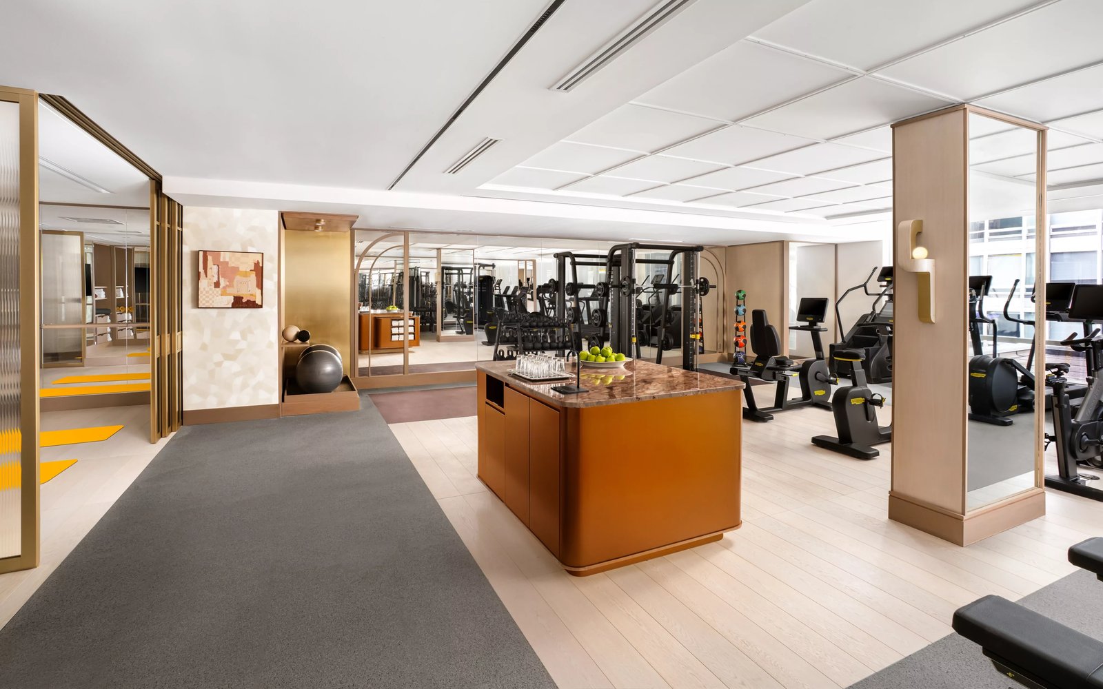Sofitel Montreal Golden Mile, the spa