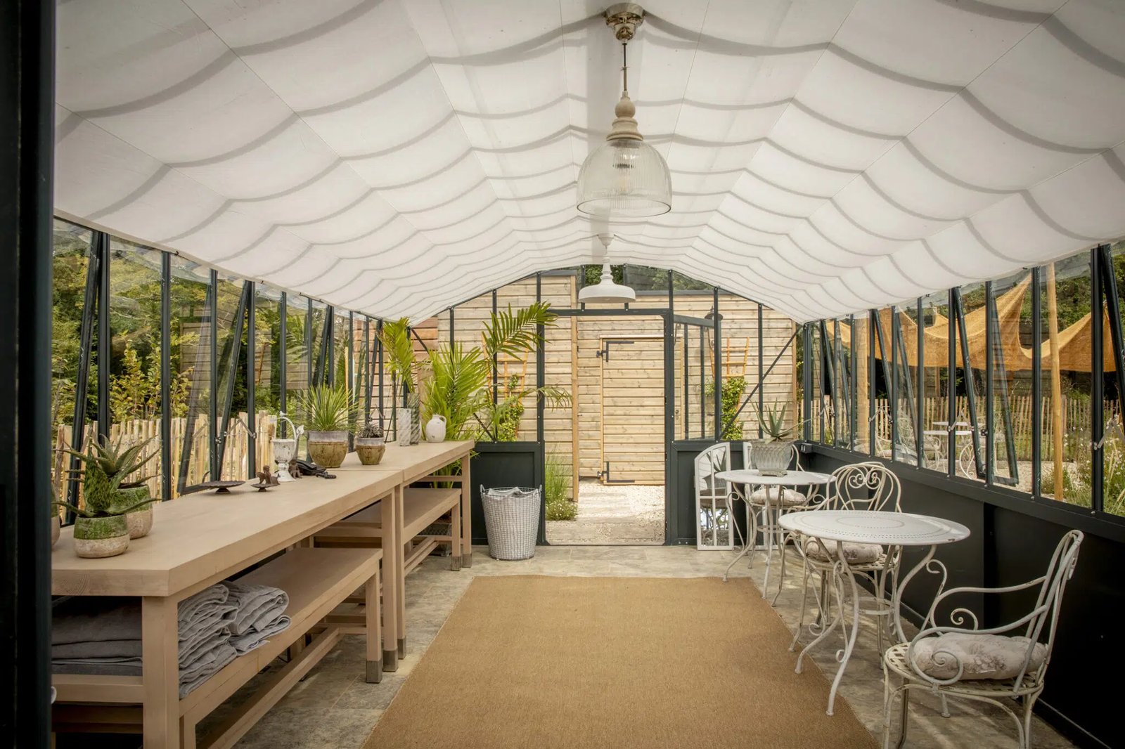 Les Hayes en Sologne, the poolhouse