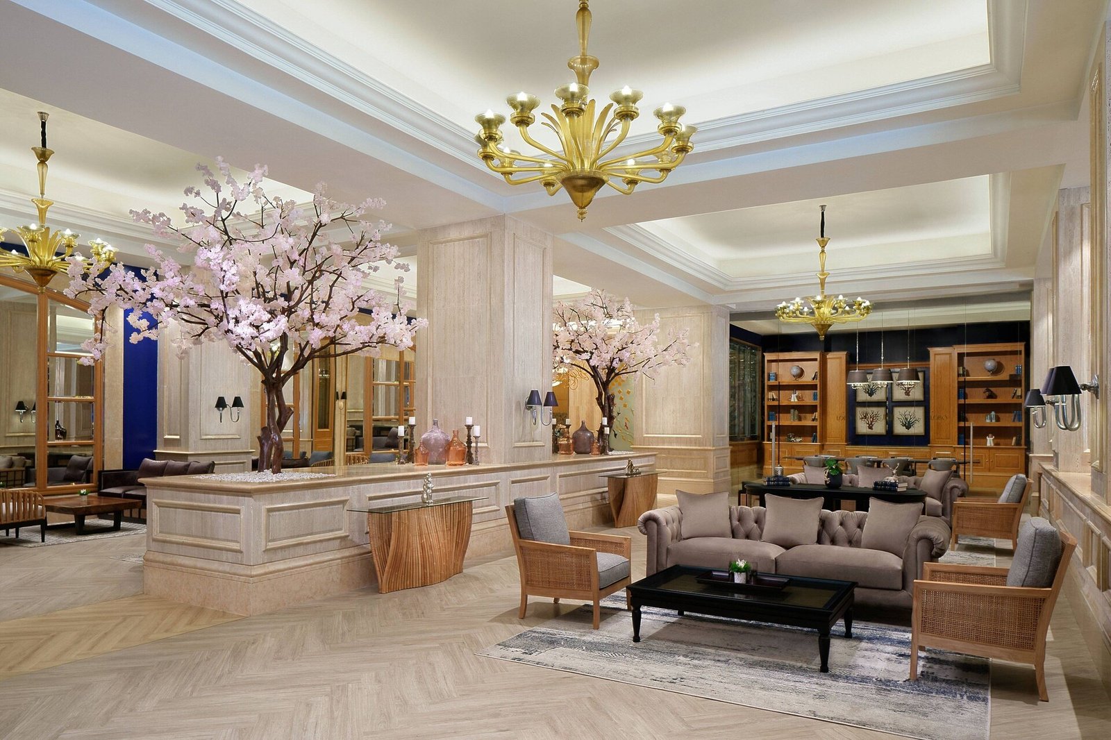 The Ritz-Carlton Jakarta, Mega Kuningan, lobo & juno