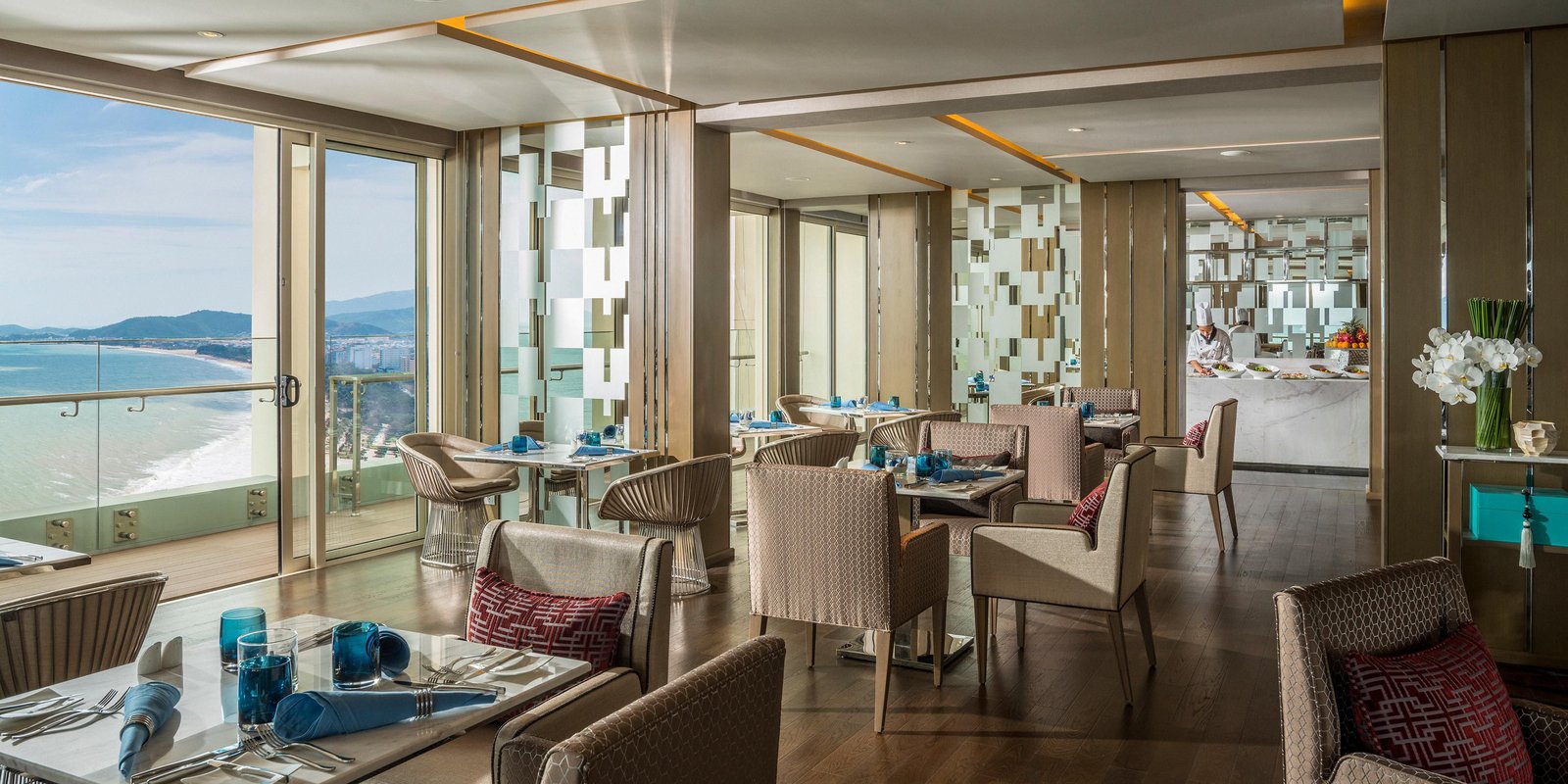 InterContinental Nha Trang, at the table