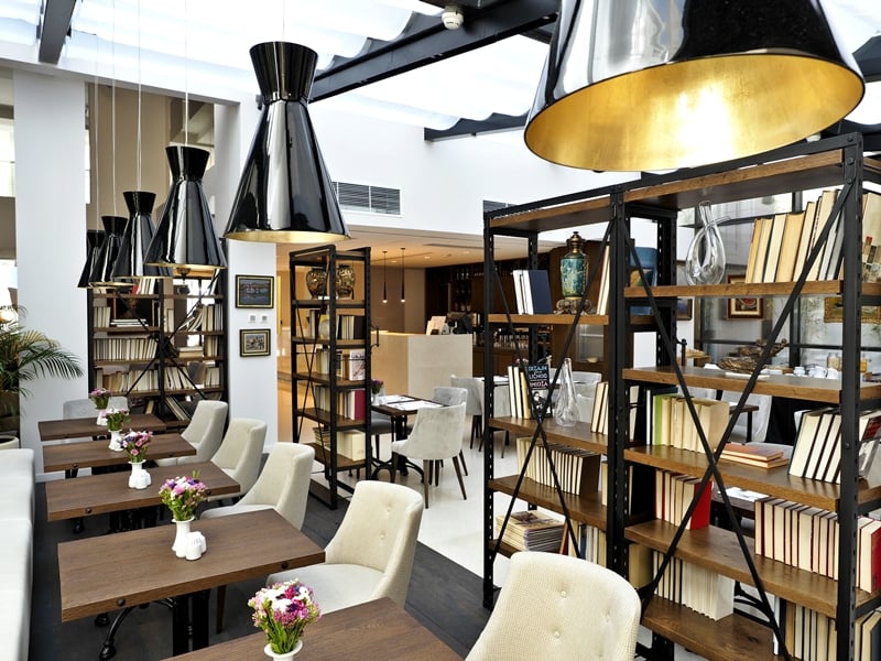 Envoy Hotel