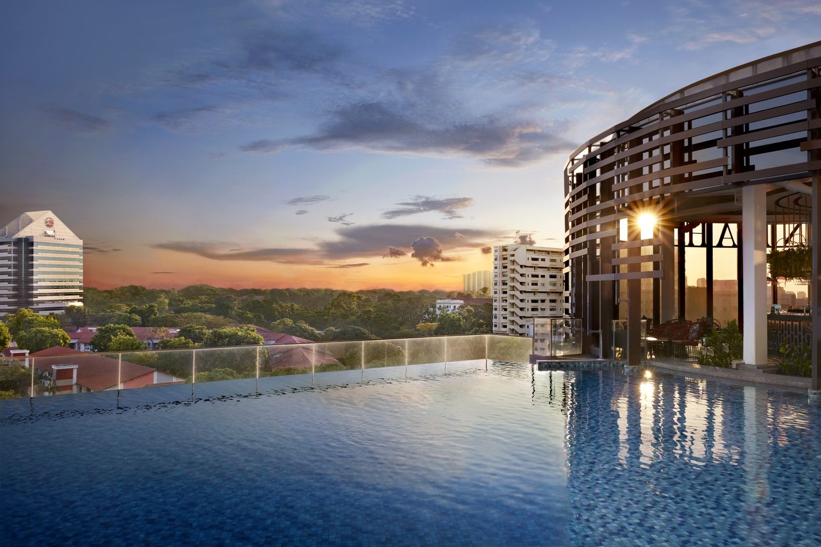 Pullman Phu Quoc Beach Resort — vibe