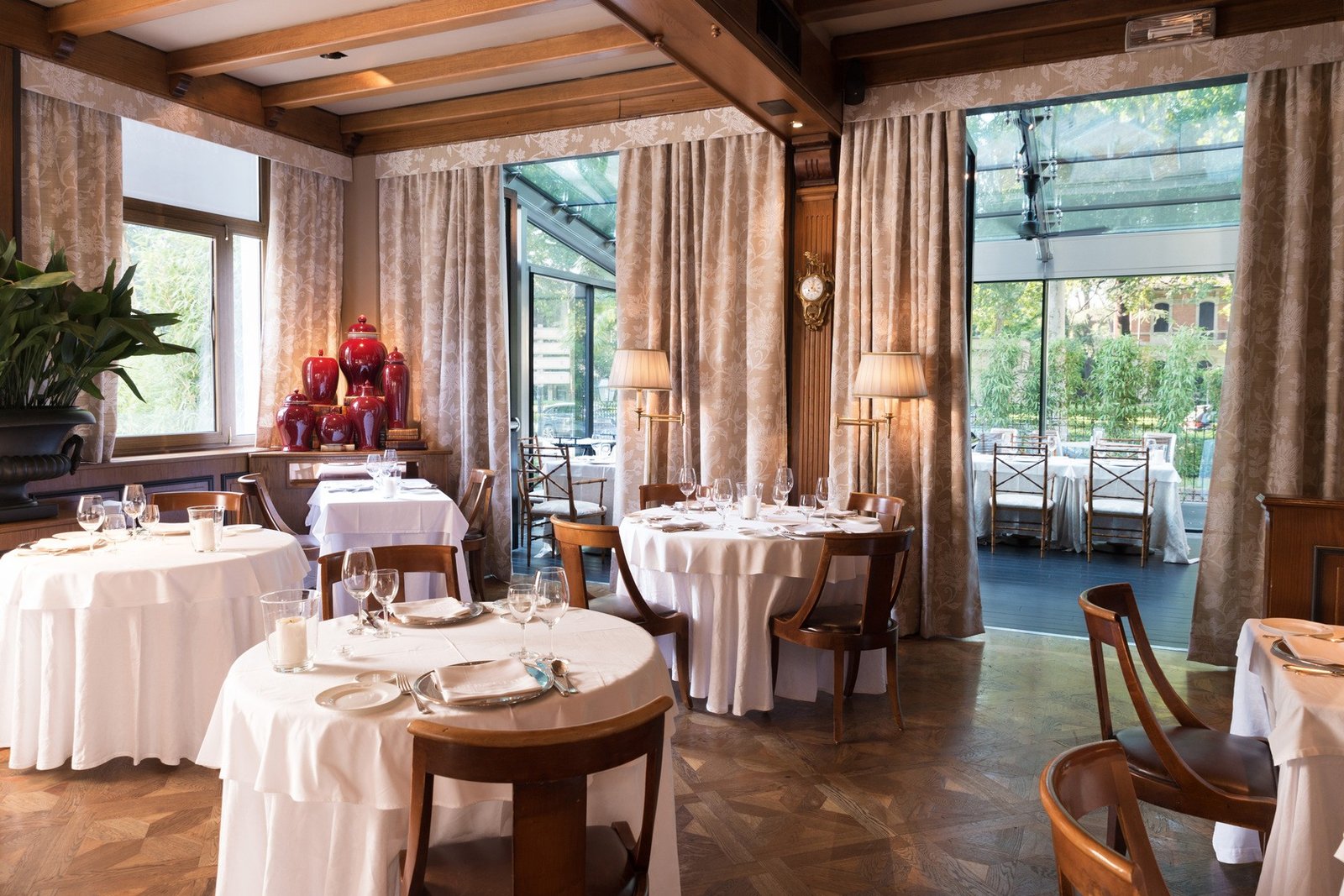 Hotel de la Ville, derby grill