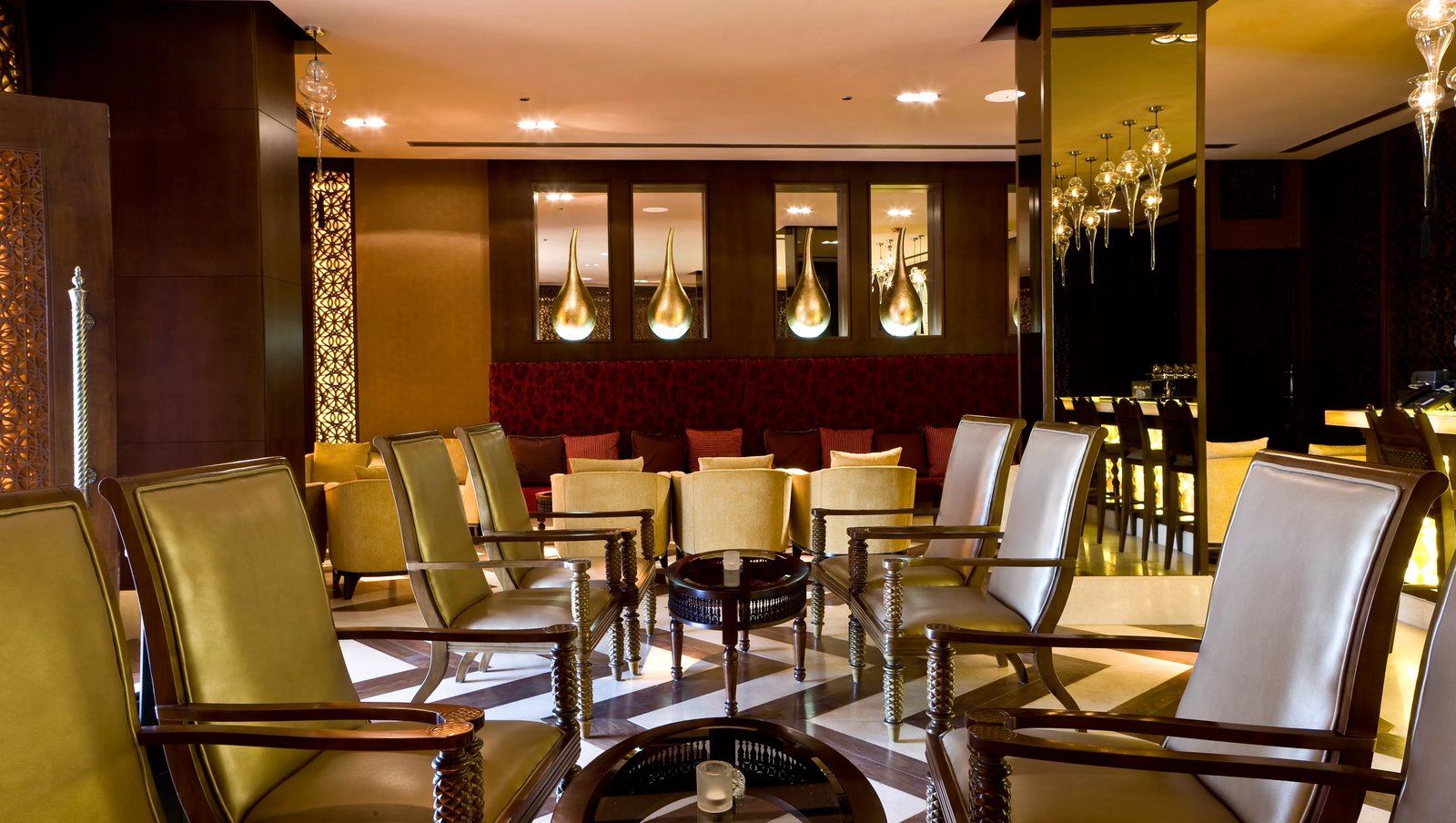 Sofitel Bahrain Zallaq Thalassa Sea & Spa, at the table