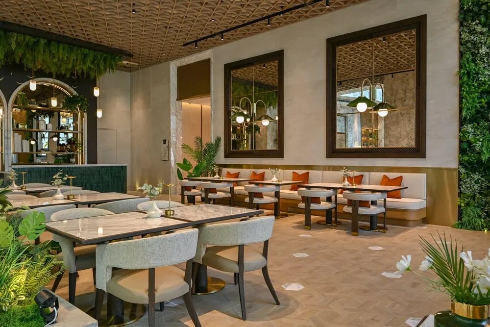 Onyx Rotana, at the table