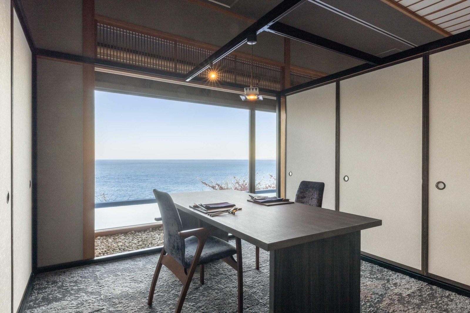 IZU RETREAT ATAWAGA SUIKO by Onko Chishin, at the table