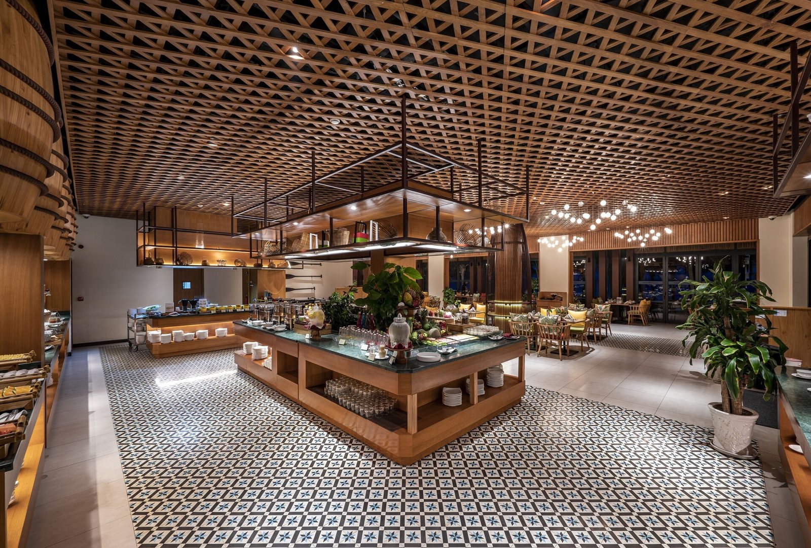 Dusit Princess Moonrise Beach Resort — eat & drink