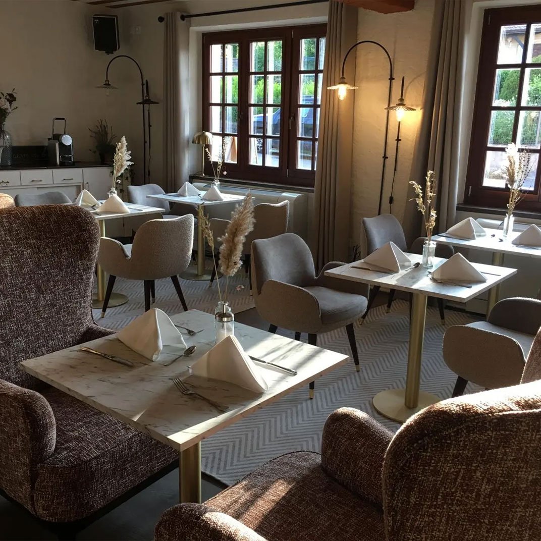 Relais Manderen, at the table