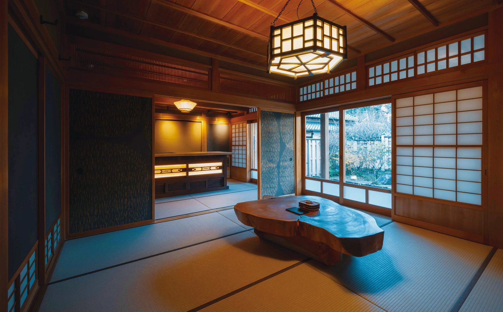 Izumigaya Crafts Inn Waraku - Front Office