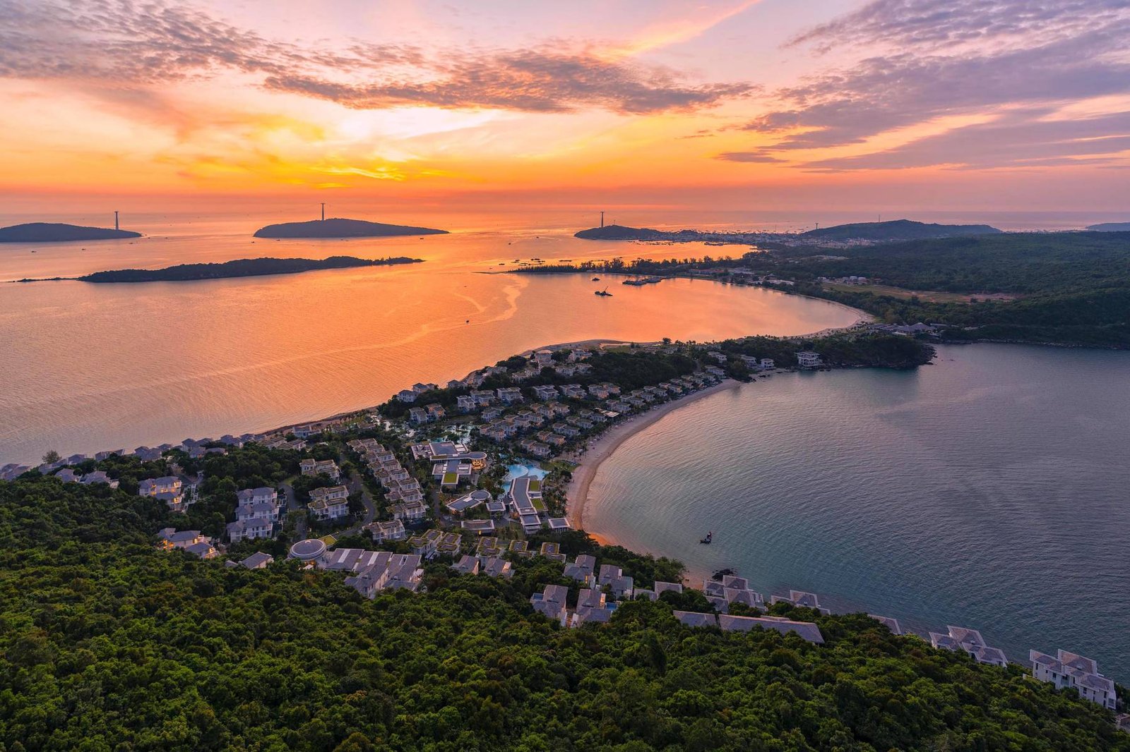 Premier Village Phu Quoc Resort — vibe
