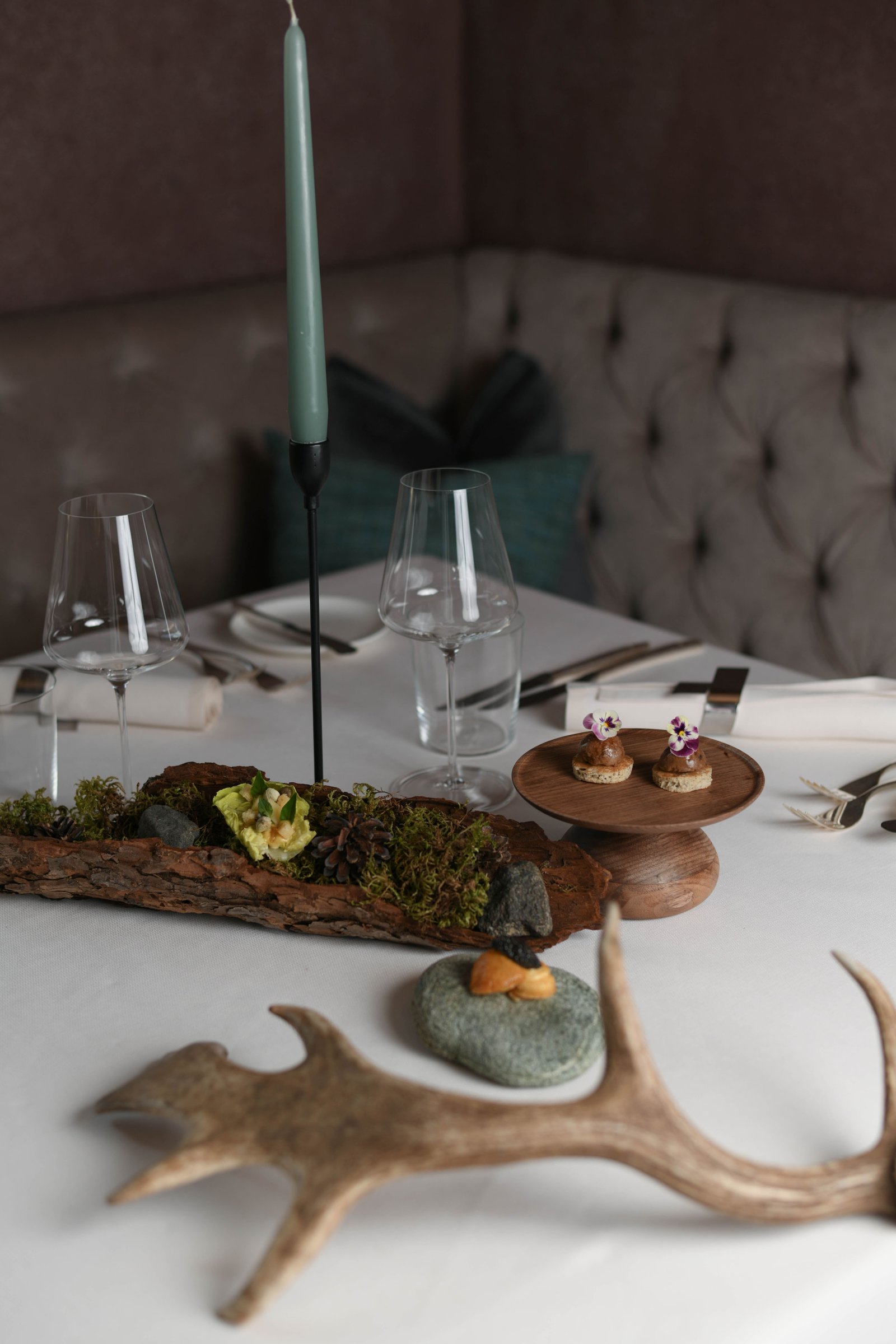 Hotel Lamm, at the table
