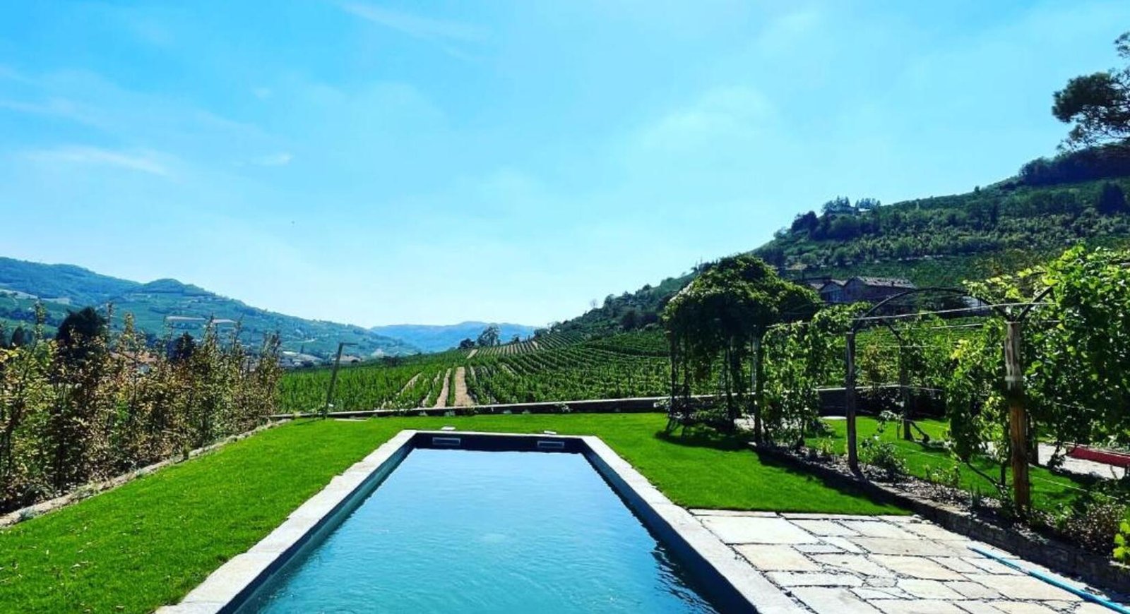 Vigne di Fagnano 1709 Eco Relais, the pool