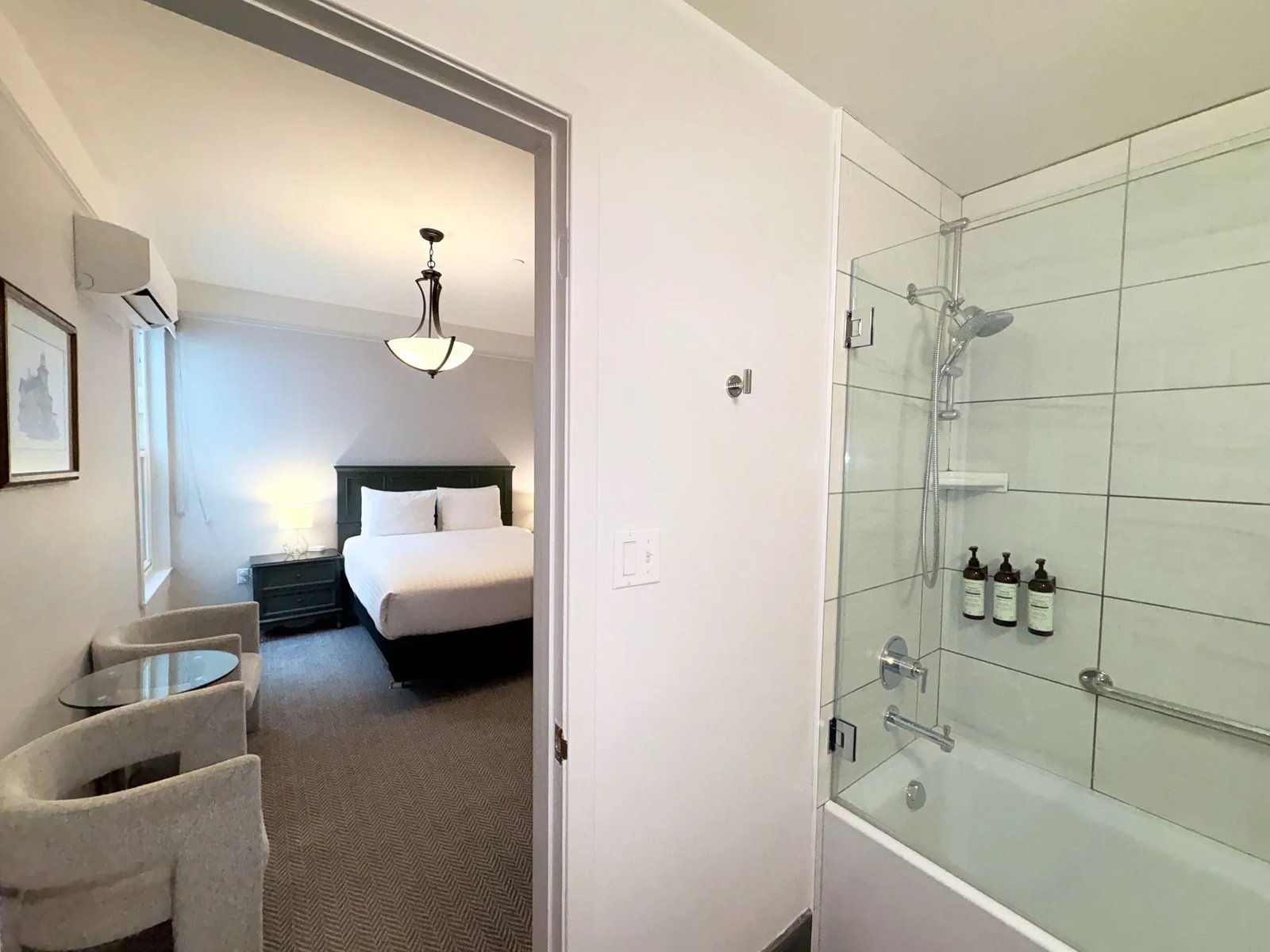 The Grove Inn — rooms