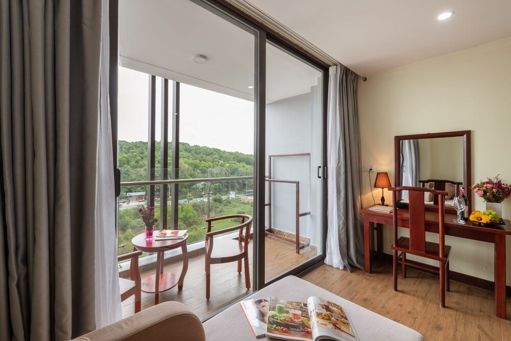Amarin Resort — rooms