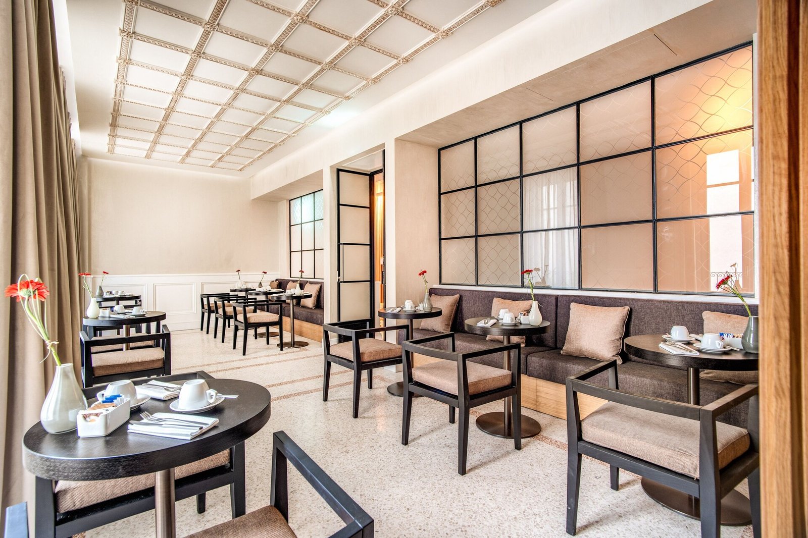 DBH Duomo Boutique Hotel, bottega comacini