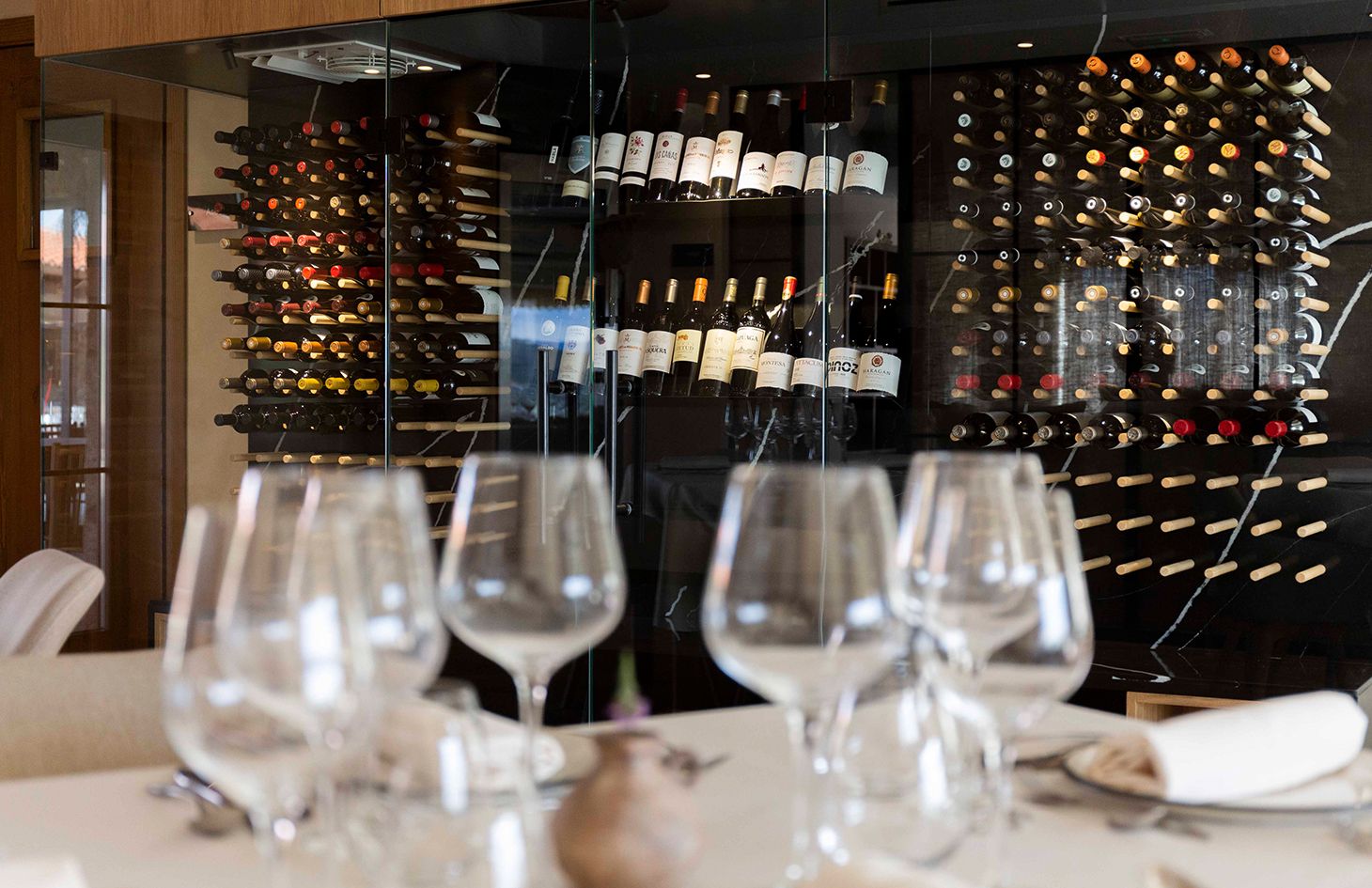 Habitat Cigüeña Negra, restaurante asador hábitat cigüeña negra