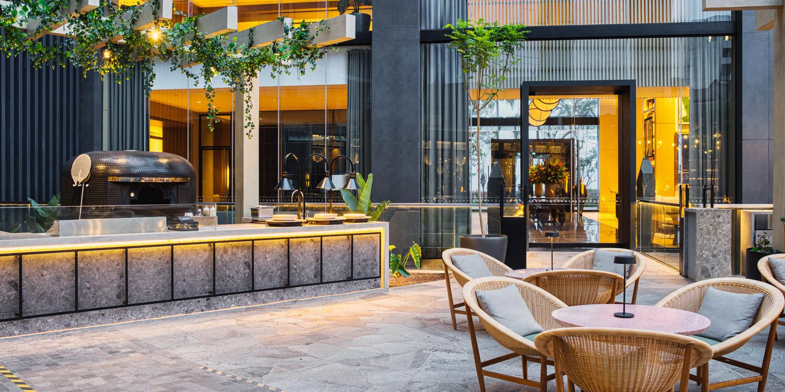 Hotel Indigo Lima Miraflores by IHG, at the table