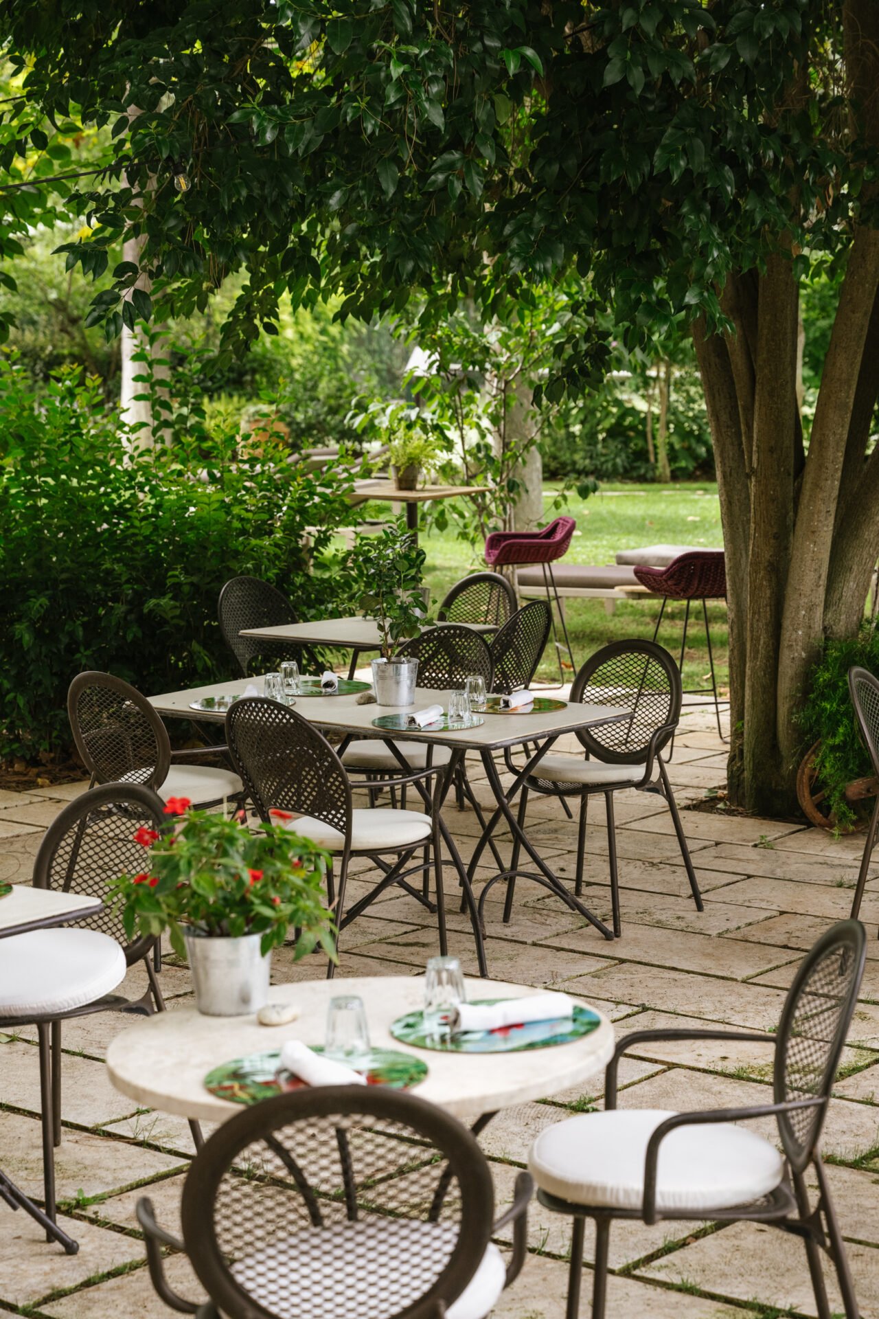 Hotel La Posta, at the table