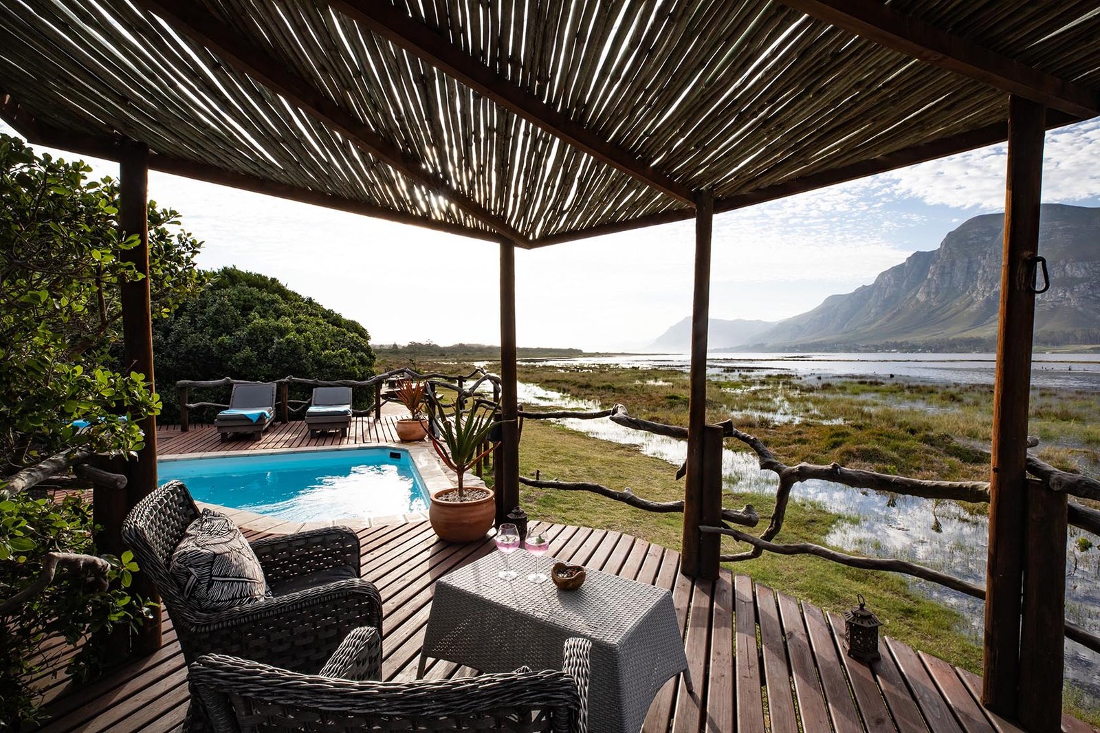 Mosaic Lagoon Lodge