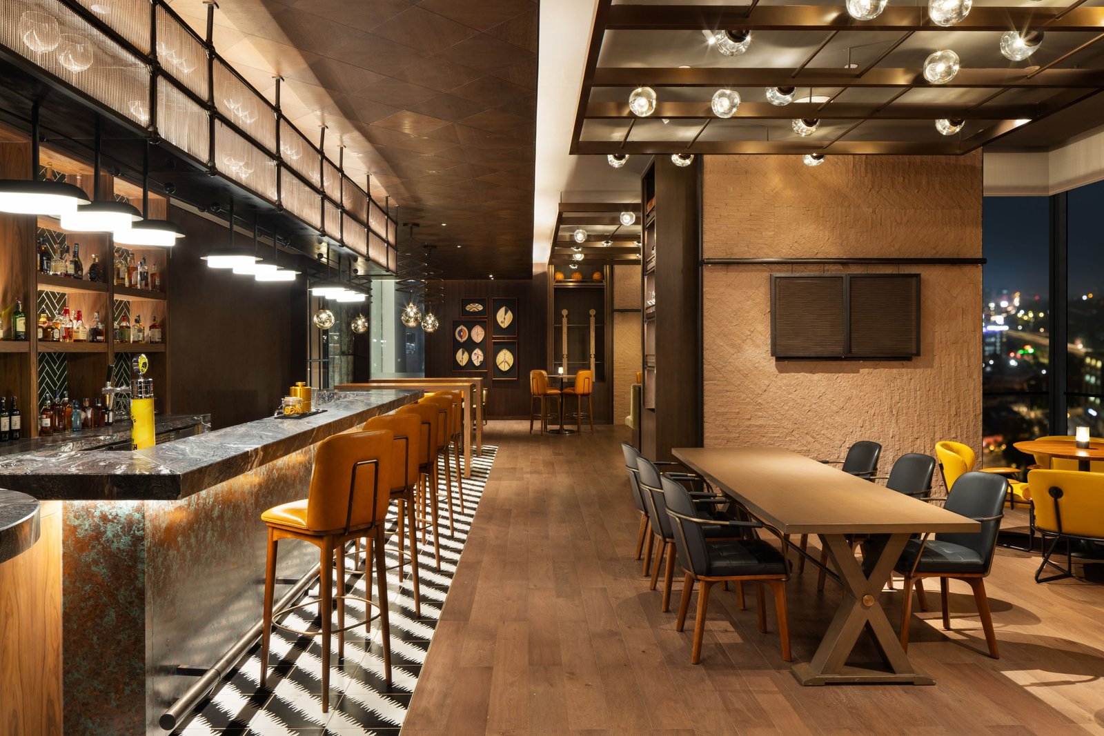 JW Marriott Hotel Nairobi, hudson tavern bar & grill