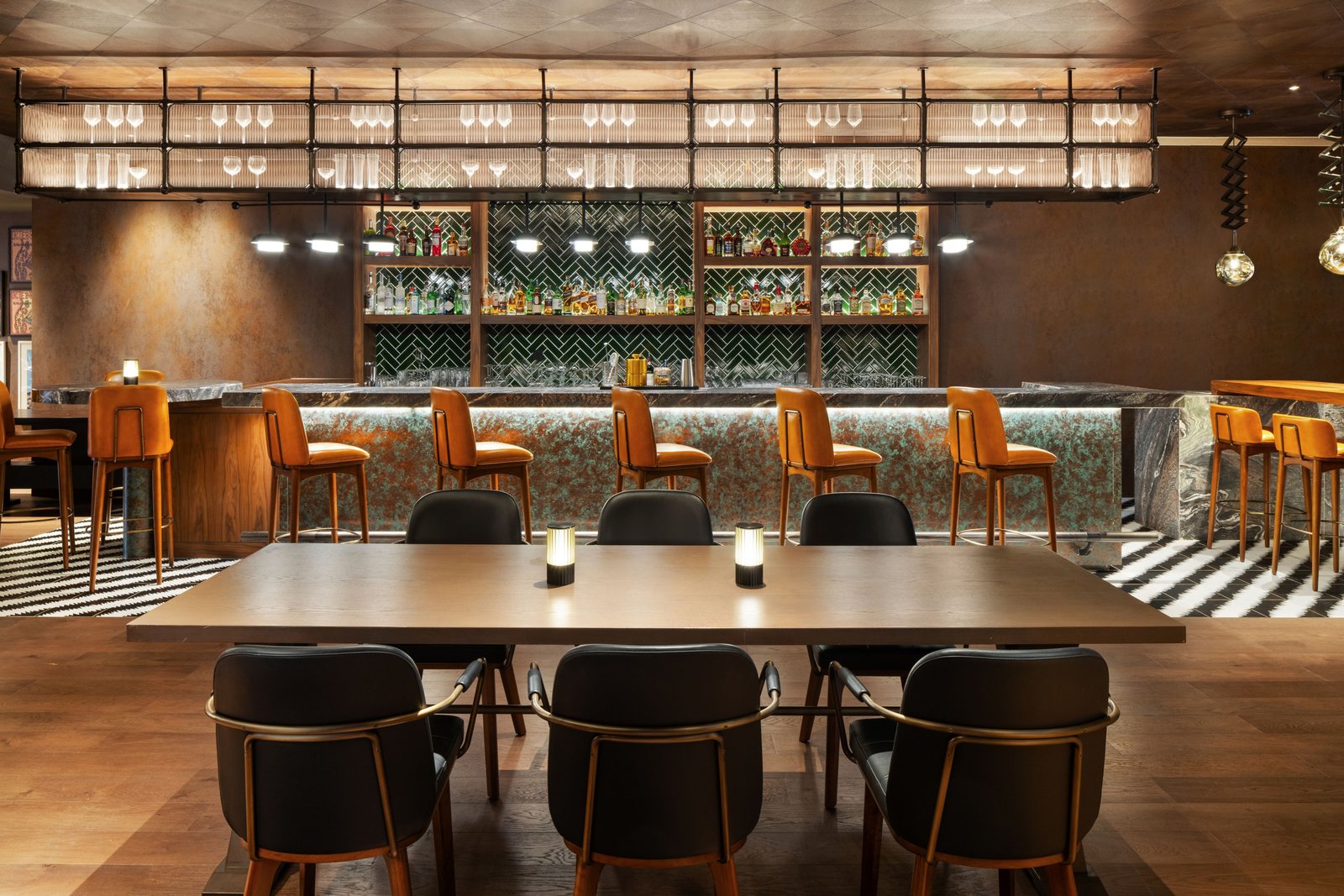 JW Marriott Hotel Nairobi, hudson tavern bar & grill