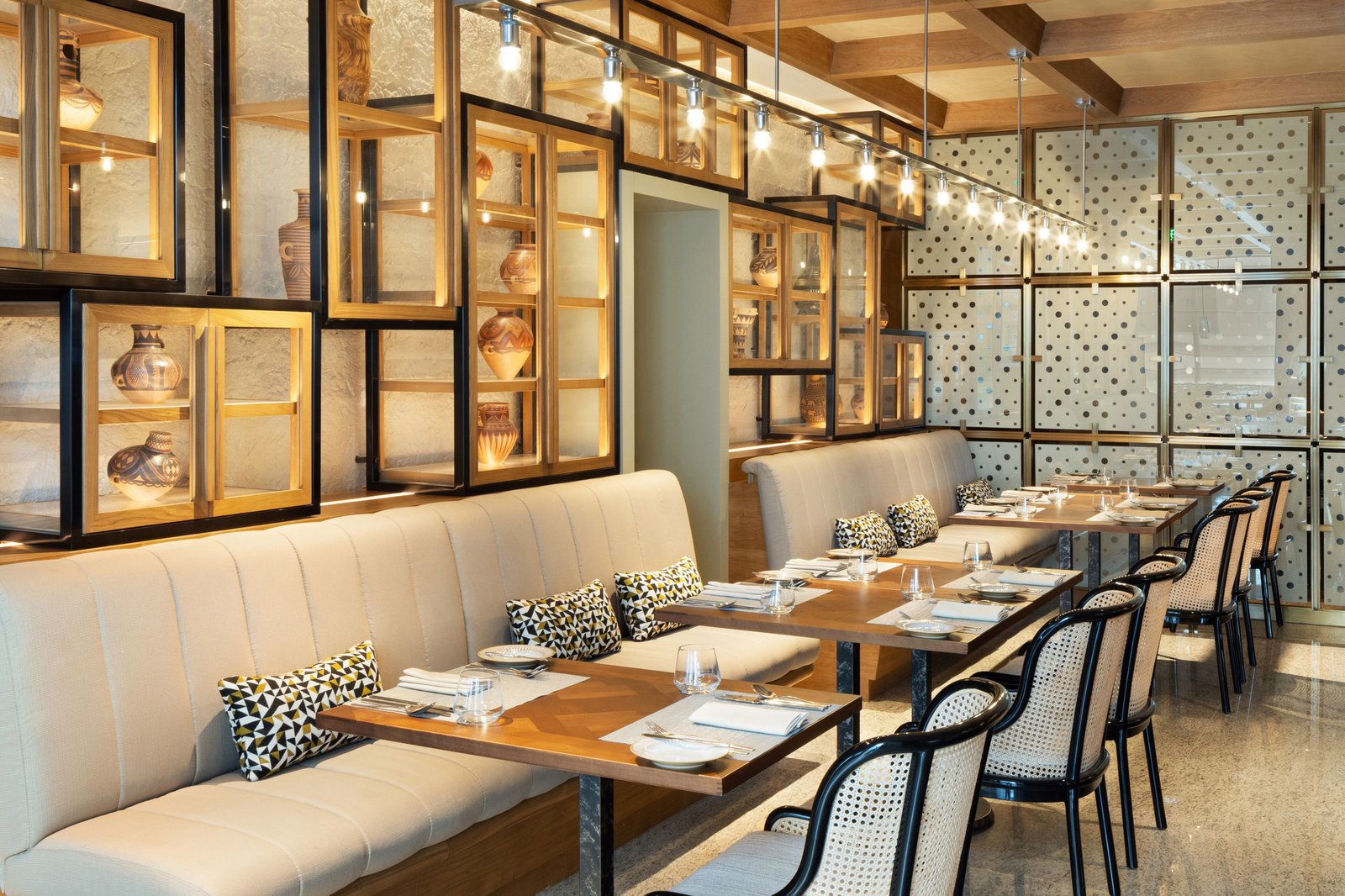 JW Marriott Hotel Nairobi, myna